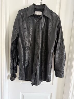 Babaton Black Faux-Snakeskin Button-Front Shirt Jacket